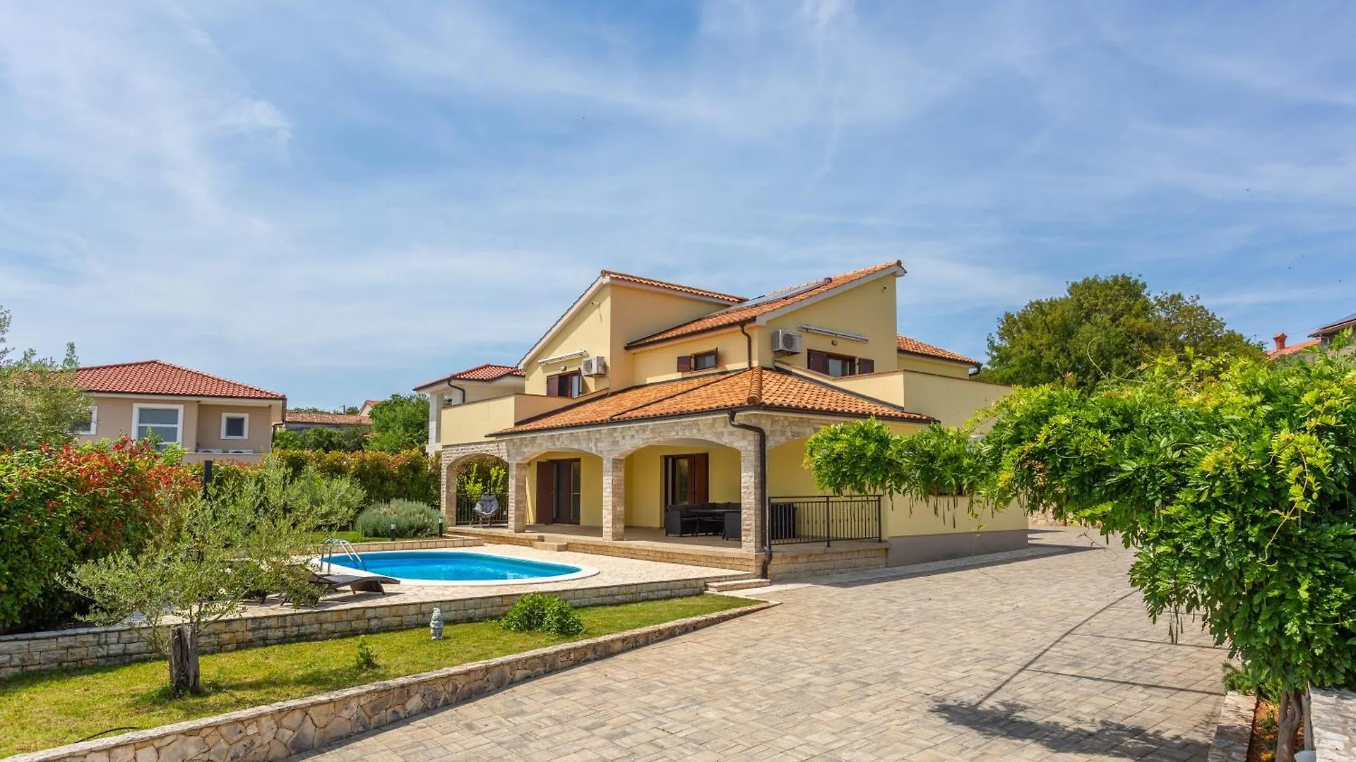 House Begonia Krk Villa With Heated Swimming Pool Zgaljic 0*,  Croacia
